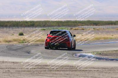 media/Oct-04-2025-OnGrid (Sat) [[44bd565ffa]]/Green Group/Grapevine/